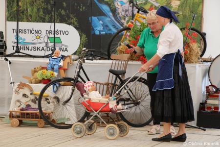 Uspešno izvedena XVII. etnološka prireditev z naslovom Vrti, vrti se kolo… (22)